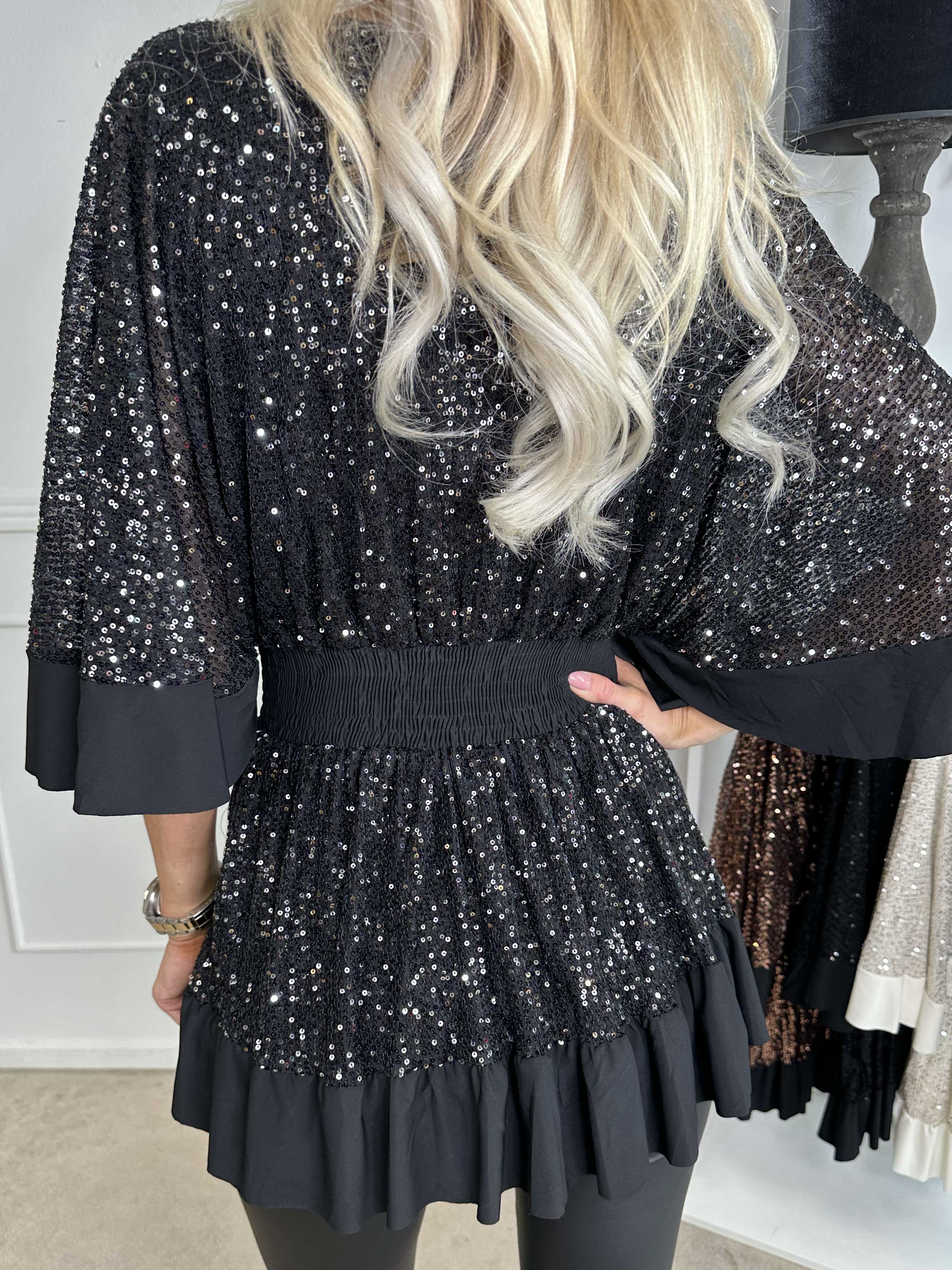 Pamela Glitter Shirt - Paillettunika med smock og flæser